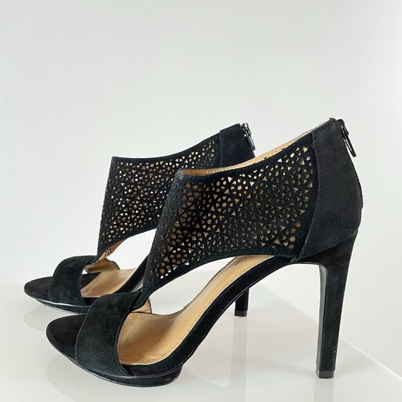 Such Detail! BCBGeneration ‘Kadia’ Die-Cut Black Suede Lacework Sandals Heels - Picture 5 of 9
